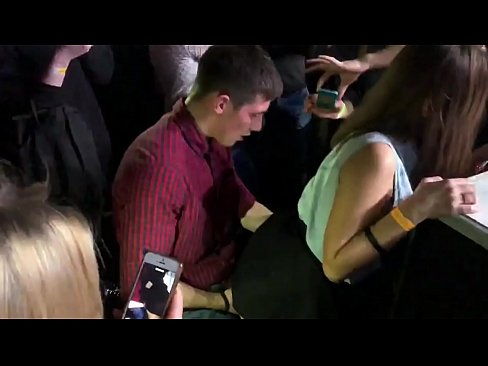 ❤️ Sexo real em uma boate russa. Menina russa de 18 anos no ânus e vagina fodida em uma casa noturna ❤ Sexo superior em porno pt-br.yespornpics-com.ru ❌️